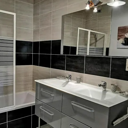 Elegante Maison De Maitre Xviiie, Jardin Clos 500m², Nature, Proche Puy-en-velay, 11 Pers., Cosy & Confort - Fr-1-582-315 * Arsac-en-Velay