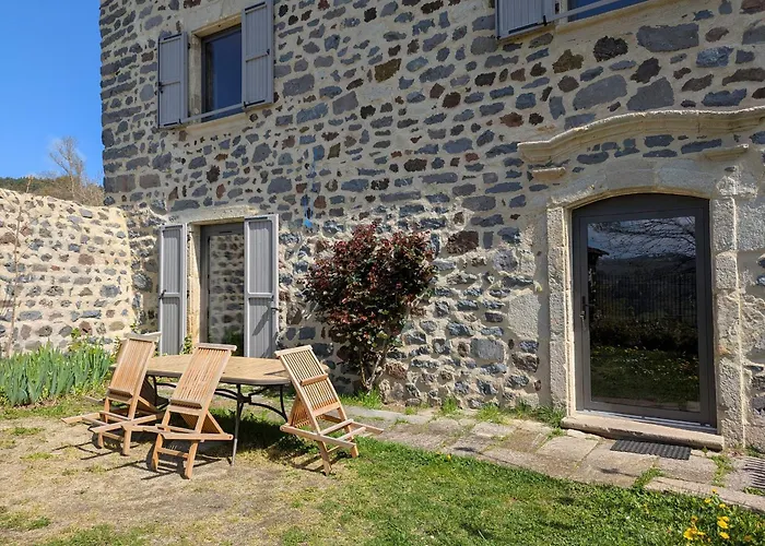 Holiday home Elegante Maison De Maitre Xviiie, Jardin Clos 500m², Nature, Proche Puy-en-velay, 11 Pers., Cosy & Confort - Fr-1-582-315
