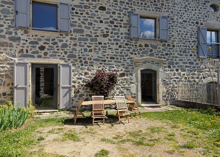 Elegante Maison De Maitre Xviiie, Jardin Clos 500m², Nature, Proche Puy-en-velay, 11 Pers., Cosy & Confort - Fr-1-582-315 Holiday home *