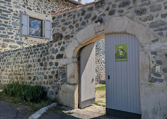 Elegante Maison De Maitre Xviiie, Jardin Clos 500m², Nature, Proche Puy-en-velay, 11 Pers., Cosy & Confort - Fr-1-582-315 Holiday home *